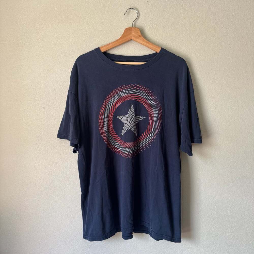 2011 Marvel Captain America Shield Graphic T Shirt Navy Blue XL